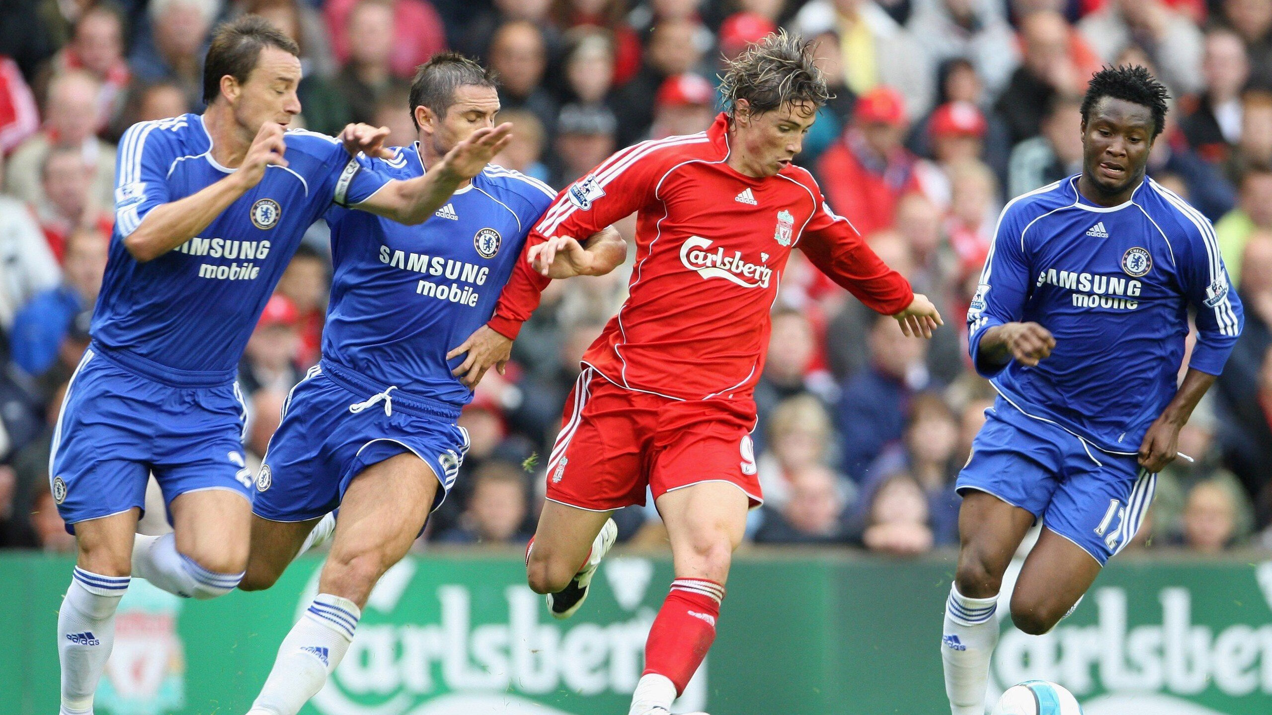 中国足球职业俱乐部重视年轻球员成长空间，年轻球员是中国足球未来发展的基础